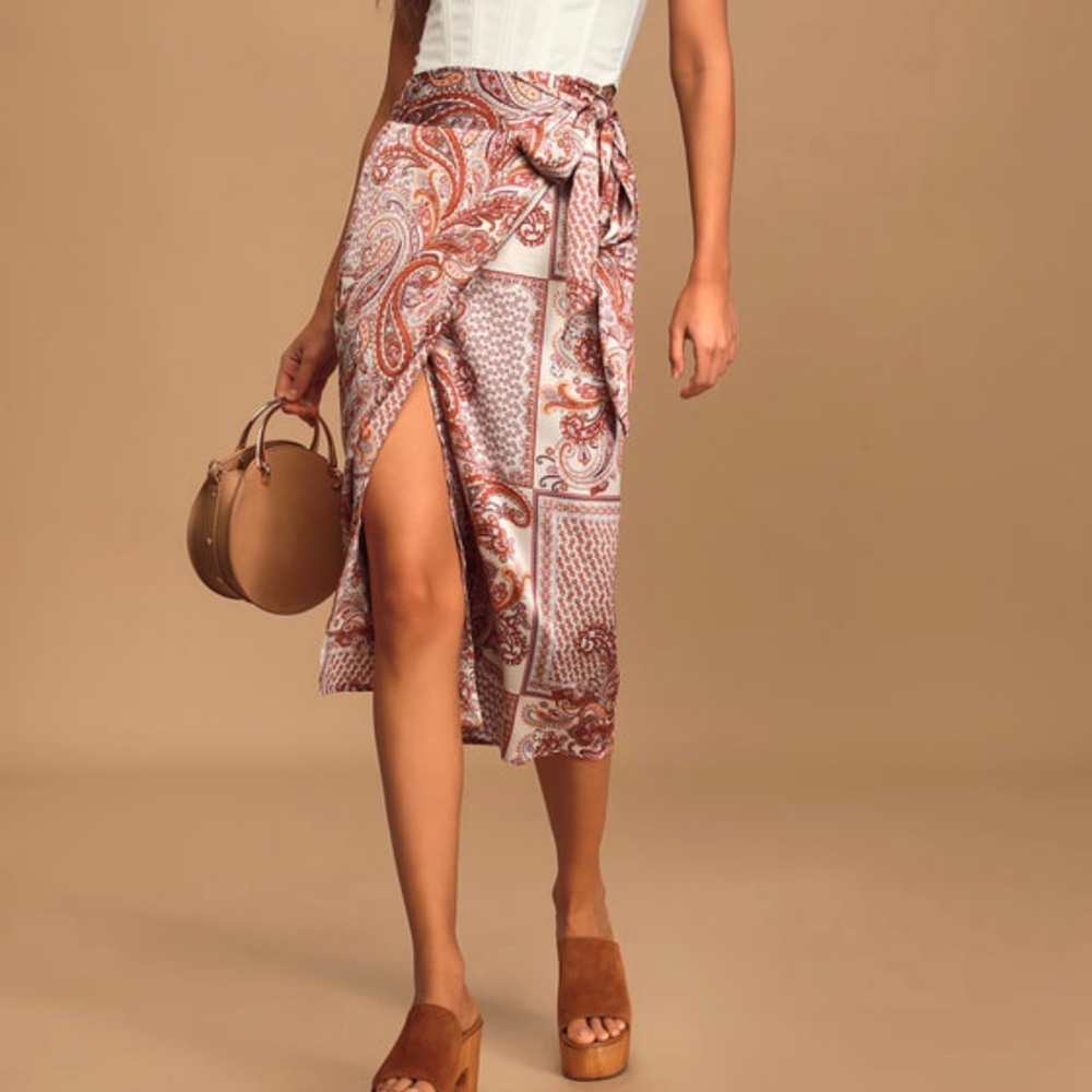 Lulu’s Paisley Satin Wrap Skirt